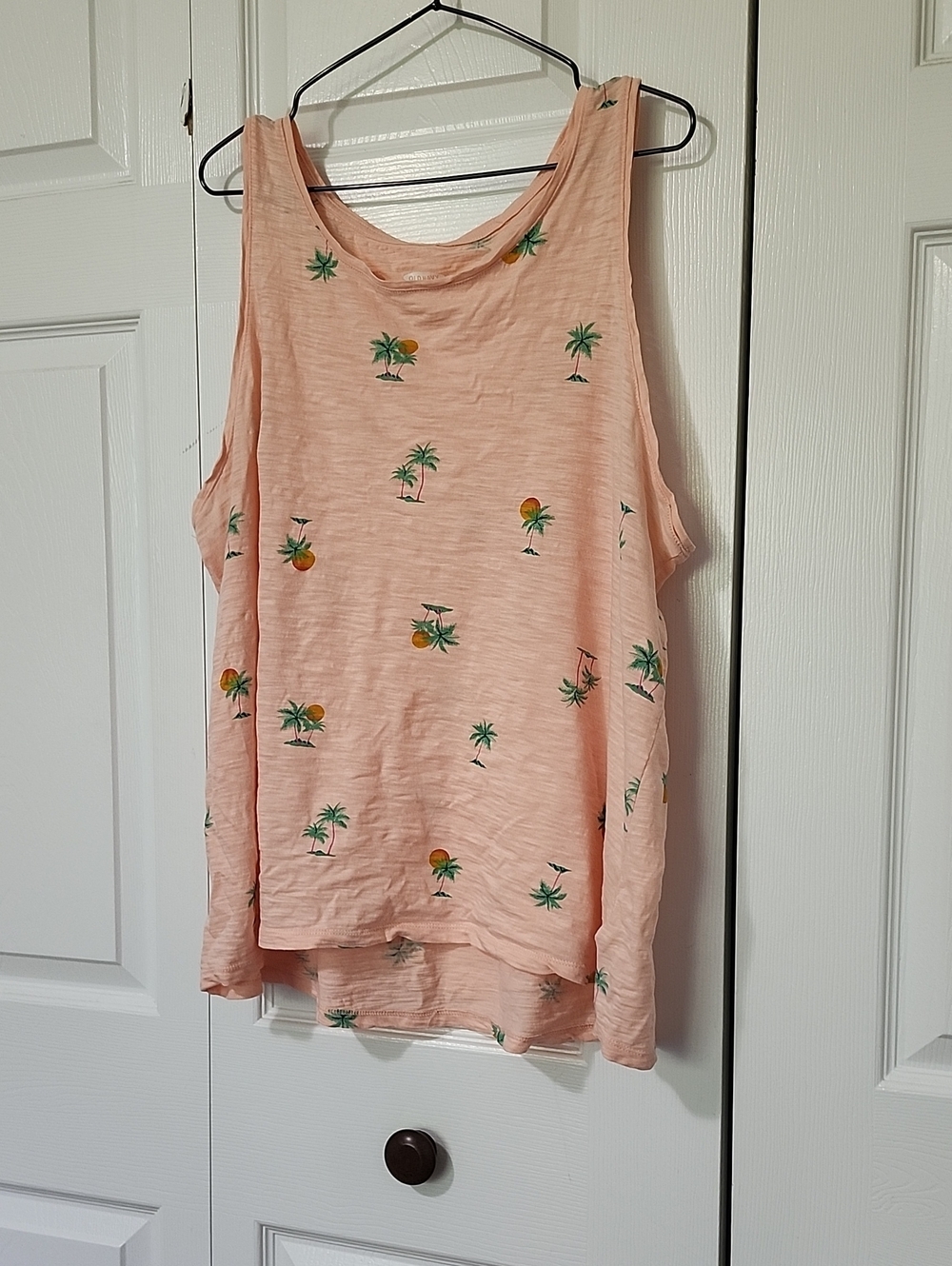 Old Navy Peach Palm Print Tank Top